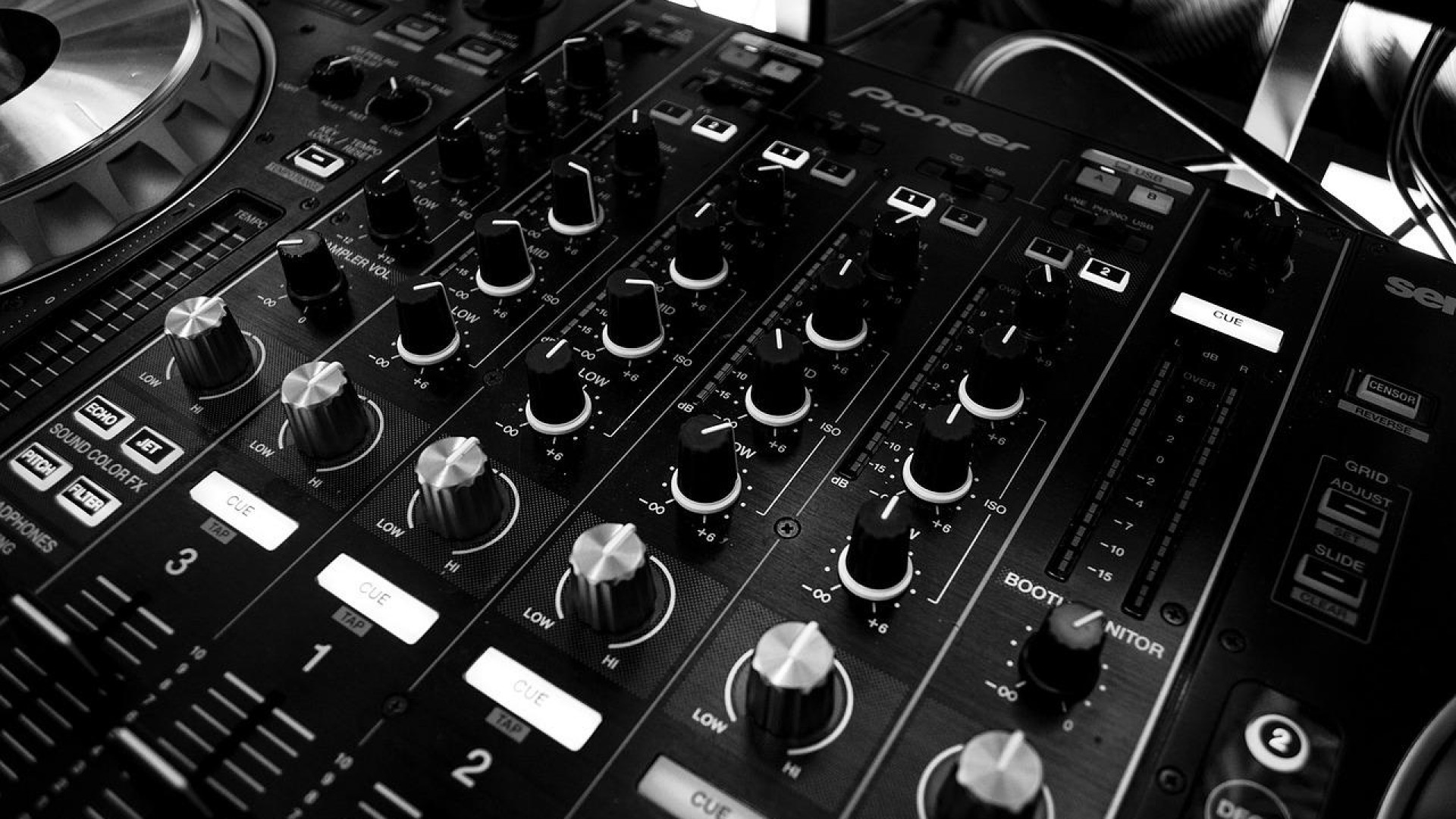 Astuces pour faire le choix d'un contrôleur DJ